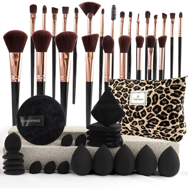 Professional Makeup Brushes Set for Foundation Eyeshadow Highlighter Blush Concealer Powder Cosmetic Tools with Sponges Kit